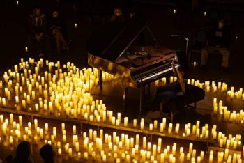 Concierto tributo a Coldplay bajo la luz de las velas de la mano de Laura Andrés